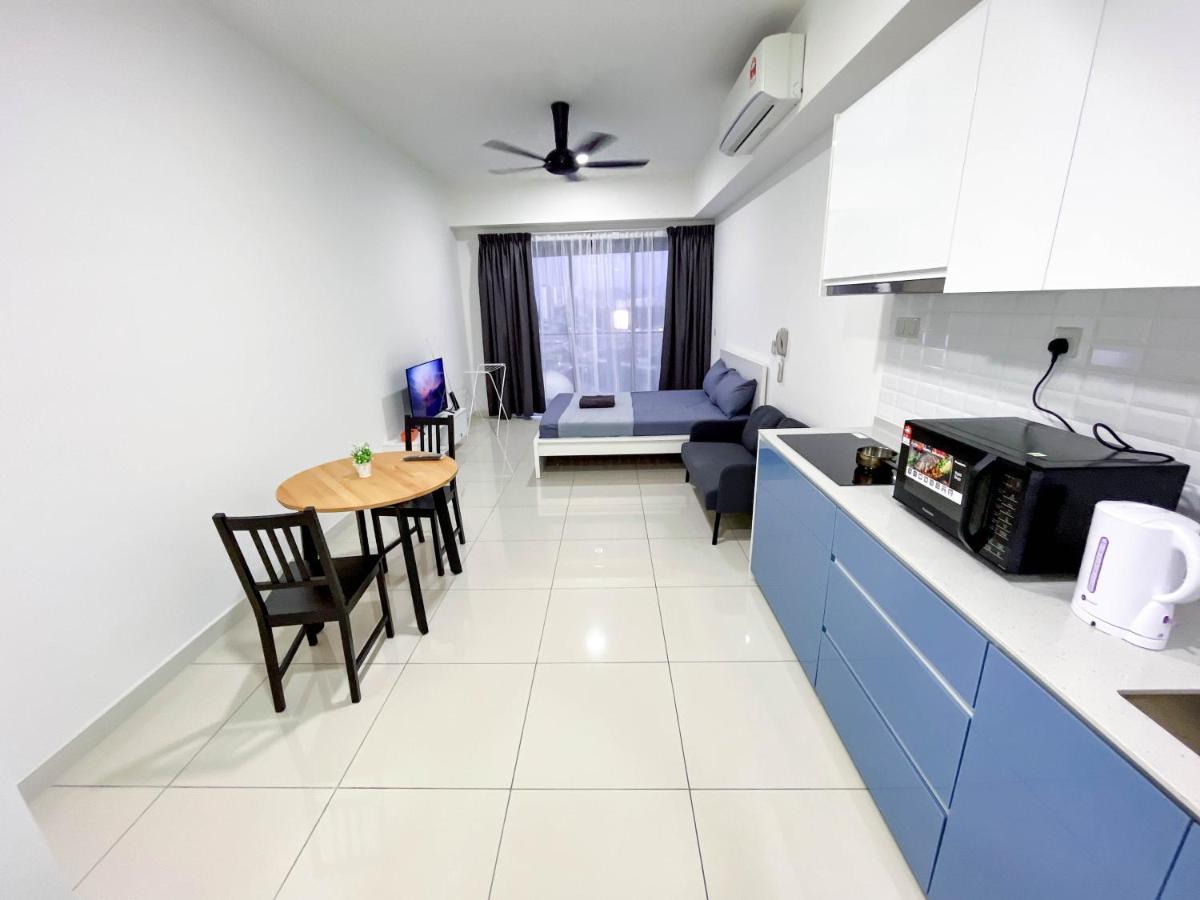 Continew Residences Trx Lux Pool View Kuala Lumpur